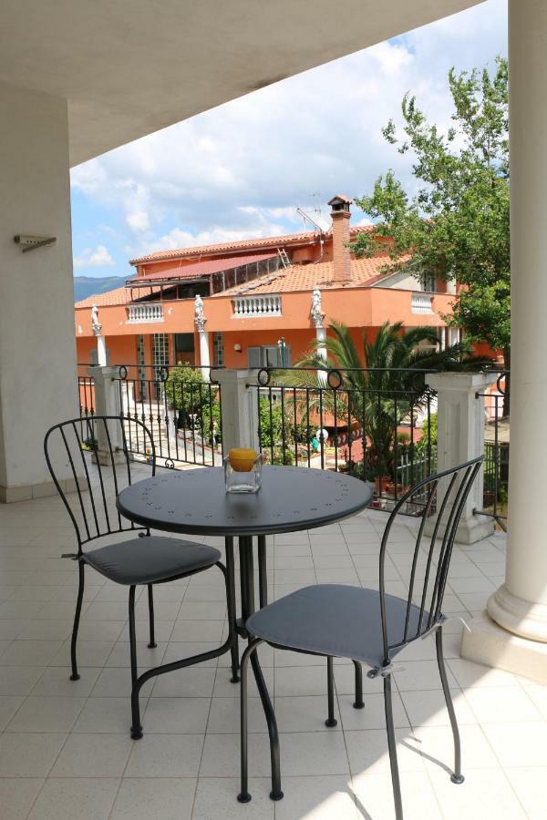 Oliveto Citra B&B Tenuta Bianca المظهر الخارجي الصورة